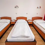 Leski Dvor