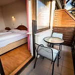 Leski Dvor 3*