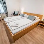 Leski Dvor 3* Lesce (Upper Carniola)