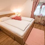 Leski Dvor Lesce (Upper Carniola)