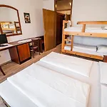 Leski Dvor