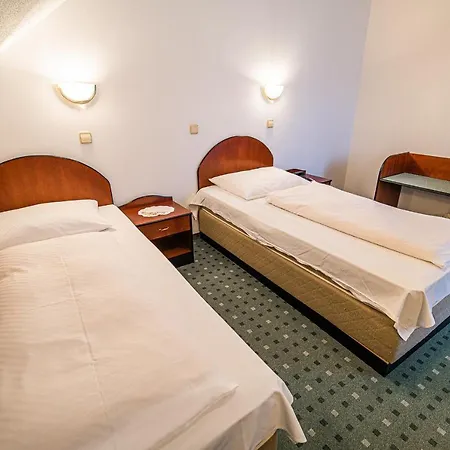 Leski Dvor Pensjonat 3*