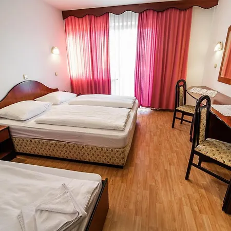 Leski Dvor Lesce (Upper Carniola)