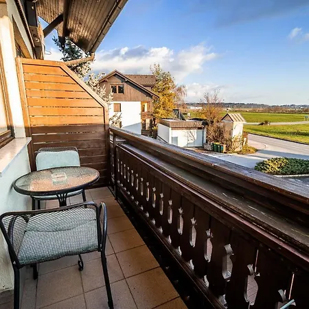 Leski Dvor 3*
