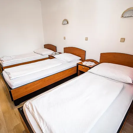 Leski Dvor Guest house 3*