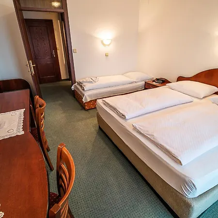 Leski Dvor Lesce (Upper Carniola)