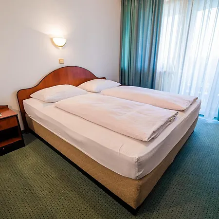 Leski Dvor