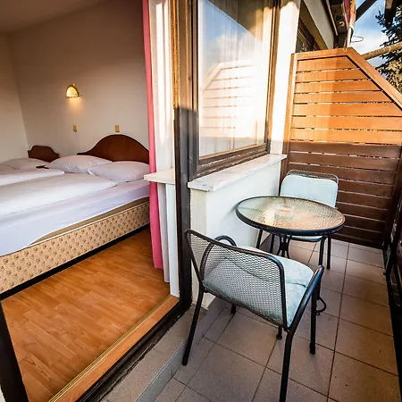 Leski Dvor 3* Lesce (Upper Carniola)