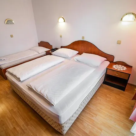 Leski Dvor Guest house 3*