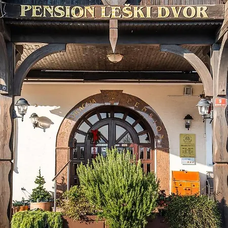 Leski Dvor Pensjonat 3*