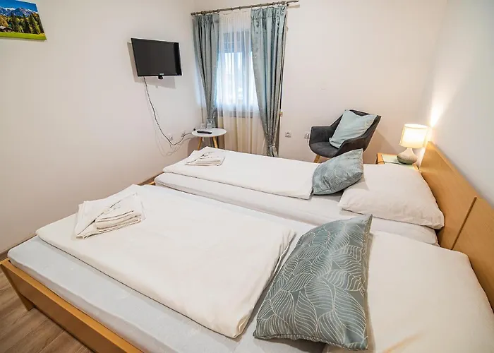 Vendégház Leski Dvor 3*